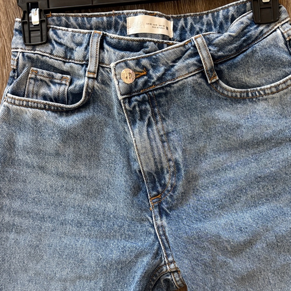 Zara mid rise Denim Jeans